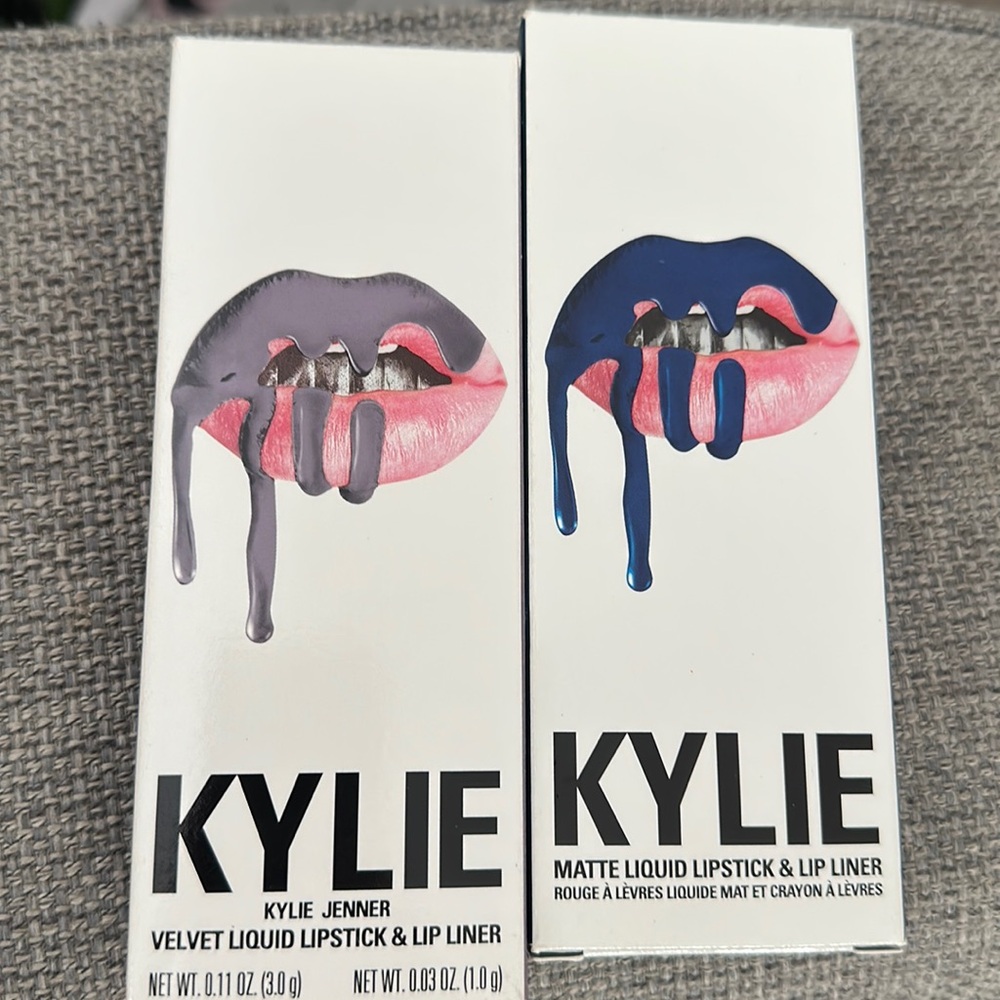 KYLIE Lip Kit in FREEDOM + GRAPE SODA